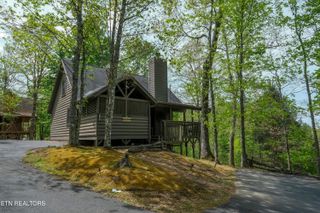 3549 Country Pines Way, Sevierville, TN 37876