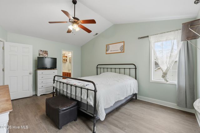 504 Compass Court, Sneads Ferry, NC 28460