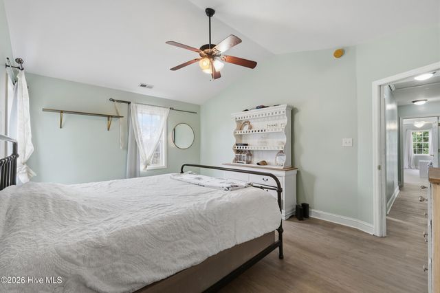 504 Compass Court, Sneads Ferry, NC 28460