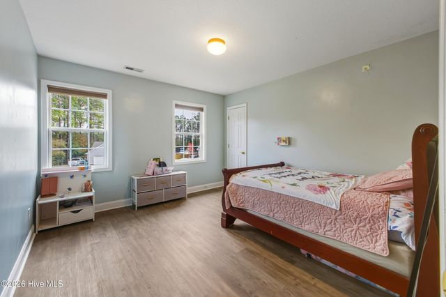 504 Compass Court, Sneads Ferry, NC 28460