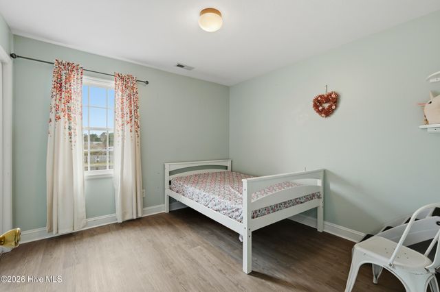 504 Compass Court, Sneads Ferry, NC 28460