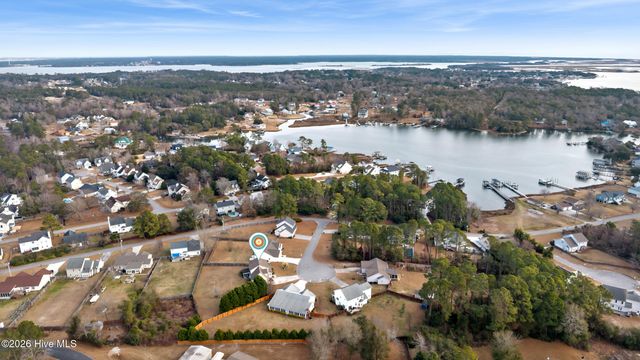 504 Compass Court, Sneads Ferry, NC 28460