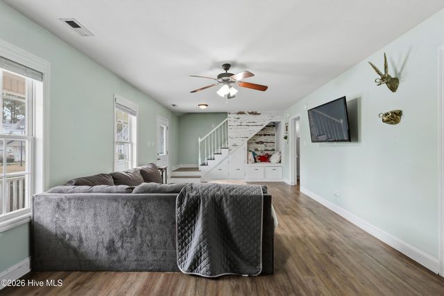 504 Compass Court, Sneads Ferry, NC 28460