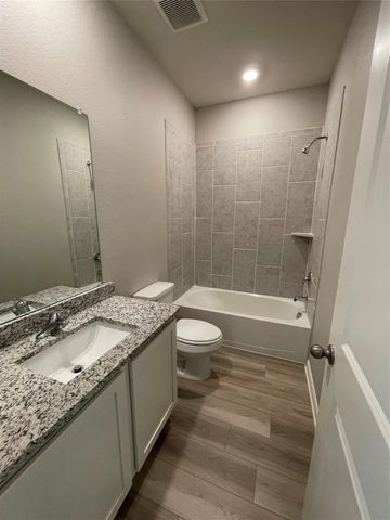 2100 Yarbrough Drive, Anna, TX 75409