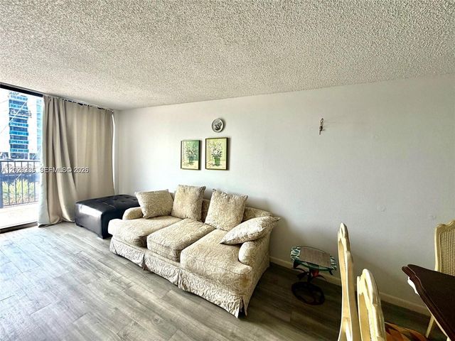 2101 S Ocean Drive 306, Hollywood, FL 33019