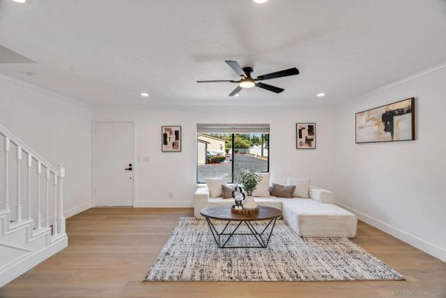 5800 Lake Murray Blvd 11, La Mesa, CA 91942