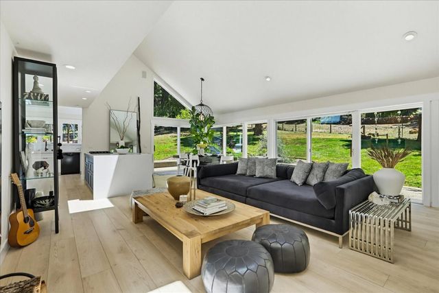 14381 Sunrock Rd, Nevada City, CA 95959