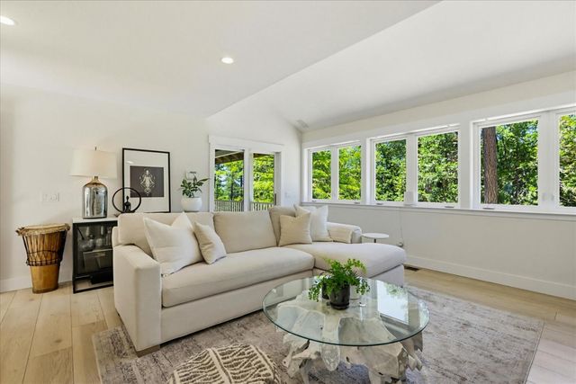 14381 Sunrock Rd, Nevada City, CA 95959