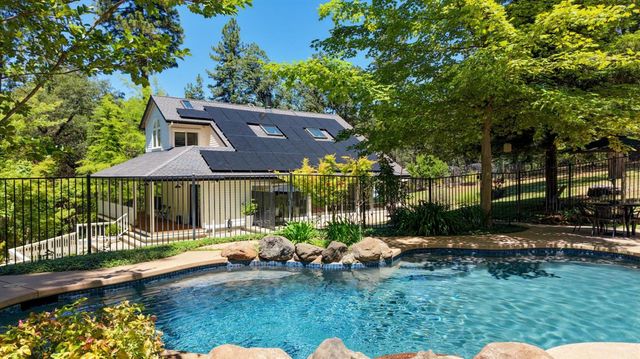 14381 Sunrock Rd, Nevada City, CA 95959
