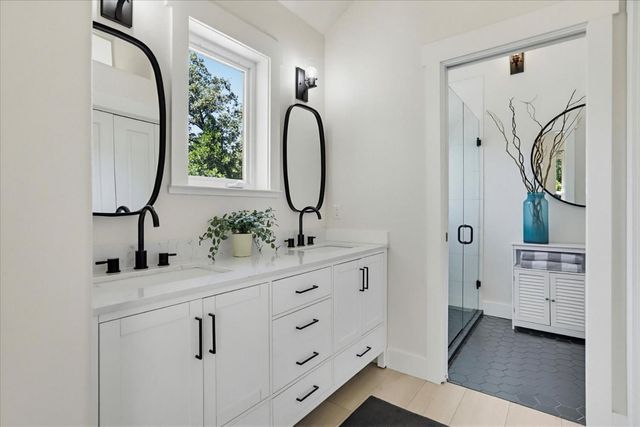 14381 Sunrock Rd, Nevada City, CA 95959