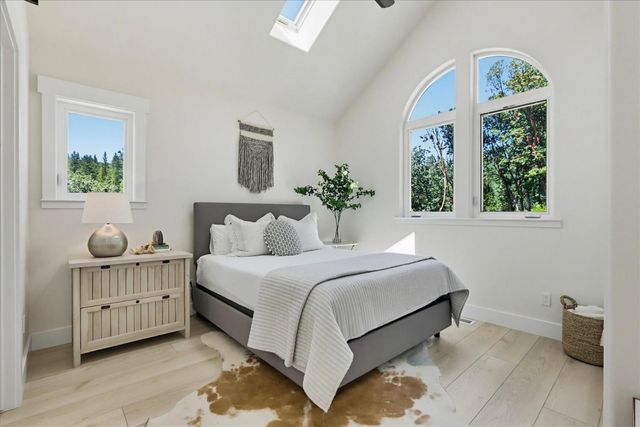 14381 Sunrock Rd, Nevada City, CA 95959