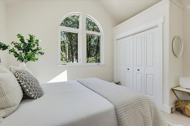 14381 Sunrock Rd, Nevada City, CA 95959