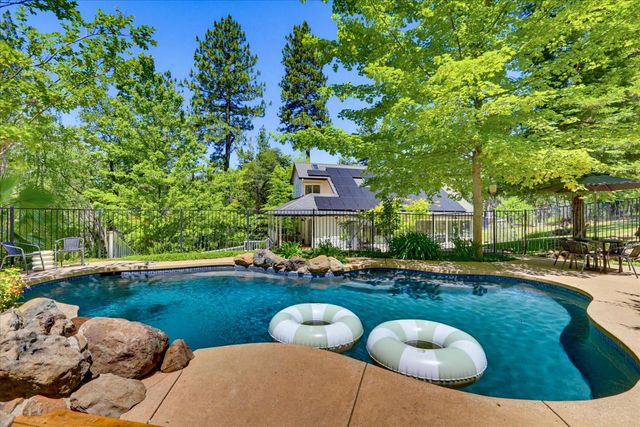 14381 Sunrock Rd, Nevada City, CA 95959