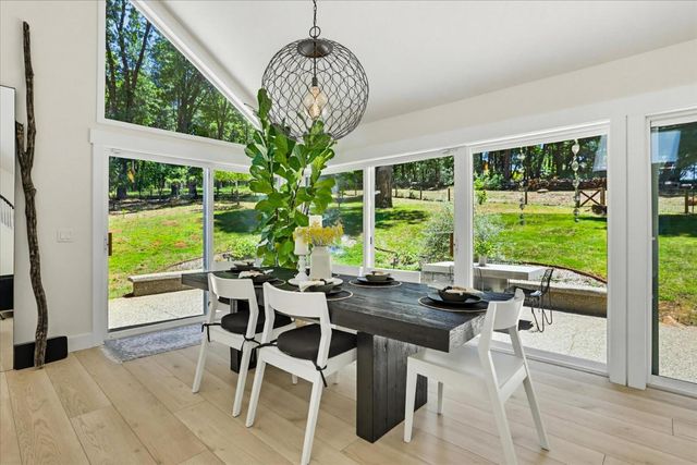 14381 Sunrock Rd, Nevada City, CA 95959