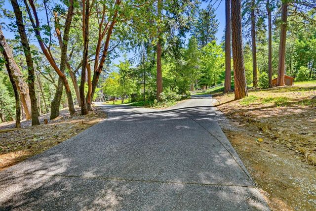14381 Sunrock Rd, Nevada City, CA 95959