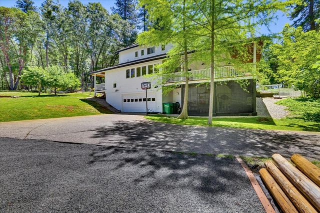 14381 Sunrock Rd, Nevada City, CA 95959