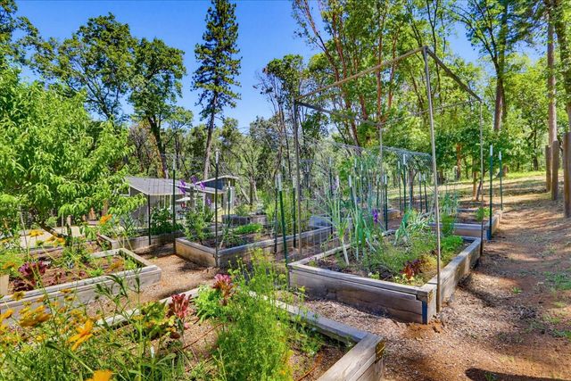 14381 Sunrock Rd, Nevada City, CA 95959