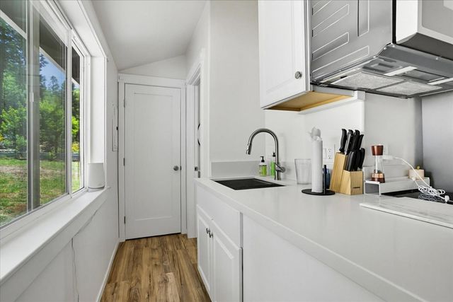 14381 Sunrock Rd, Nevada City, CA 95959