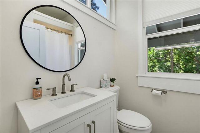 14381 Sunrock Rd, Nevada City, CA 95959