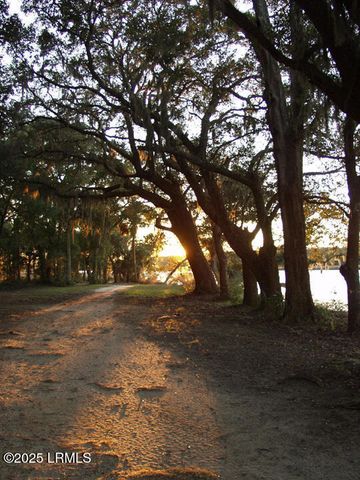 535 Distant Island Drive, Beaufort, SC 29907