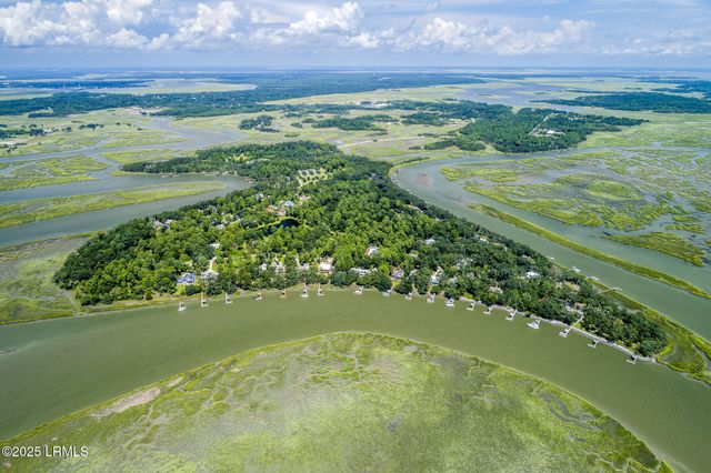 535 Distant Island Drive, Beaufort, SC 29907