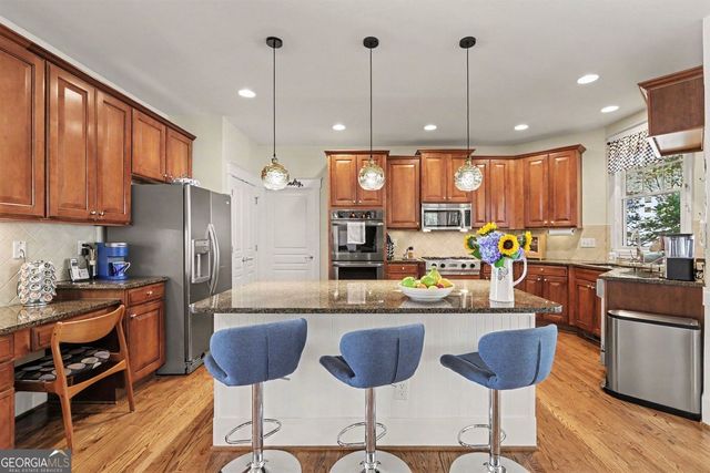 589 Vinings Springs Drive SE, Mableton, GA 30126