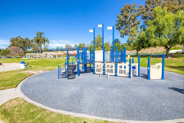 25987 Via Pera, Mission Viejo, CA 92691