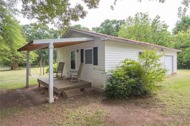 1116 Leatherdale Road, Iva, SC 29655