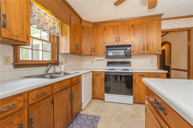 1116 Leatherdale Road, Iva, SC 29655