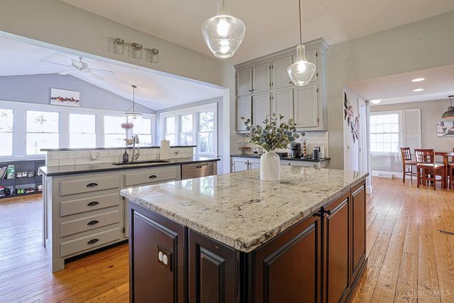 1075 Willow Avenue, Glendale, OH 45246