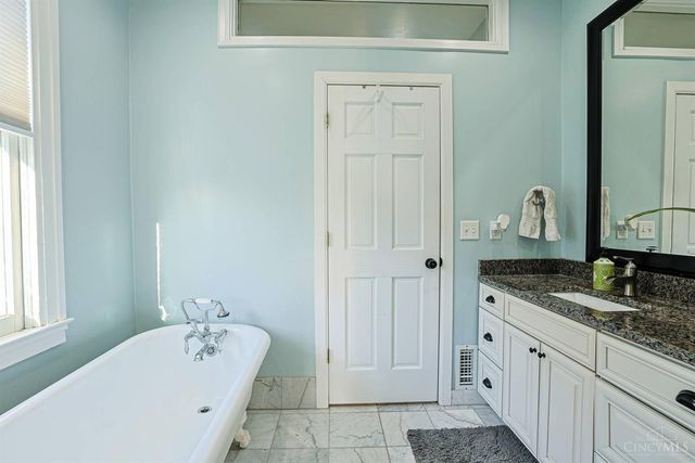 1075 Willow Avenue, Glendale, OH 45246