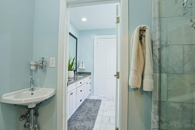 1075 Willow Avenue, Glendale, OH 45246