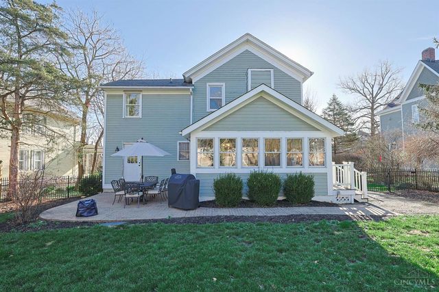 1075 Willow Avenue, Glendale, OH 45246