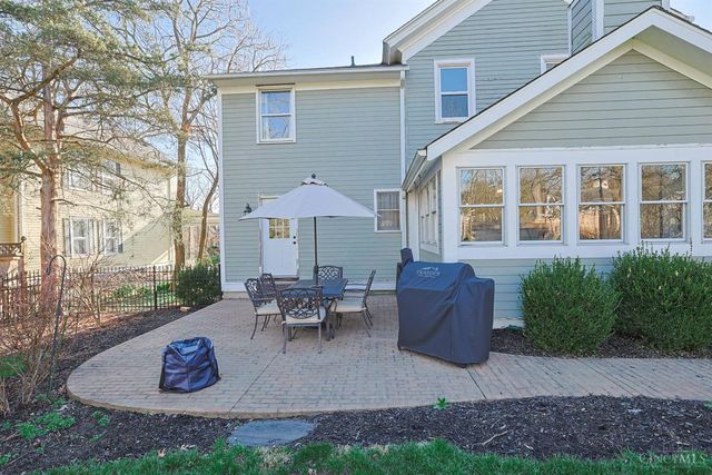 1075 Willow Avenue, Glendale, OH 45246