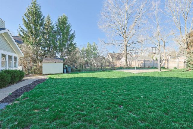 1075 Willow Avenue, Glendale, OH 45246