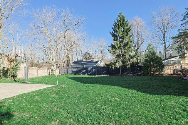 1075 Willow Avenue, Glendale, OH 45246