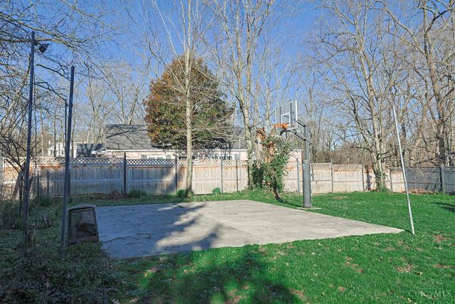 1075 Willow Avenue, Glendale, OH 45246