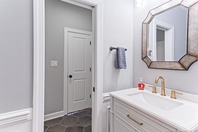 125 Navaho Trail, Sanford, NC 27332