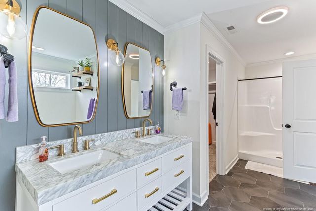 125 Navaho Trail, Sanford, NC 27332