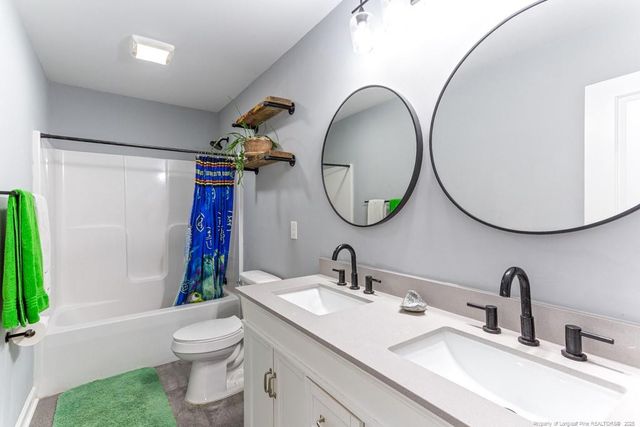 125 Navaho Trail, Sanford, NC 27332