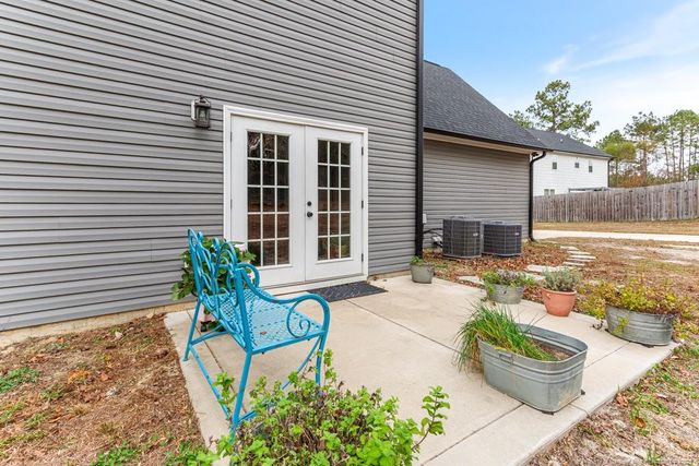 125 Navaho Trail, Sanford, NC 27332