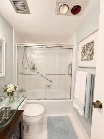 1985 S Ocean Drive Phc, Hallandale Beach, FL 33009