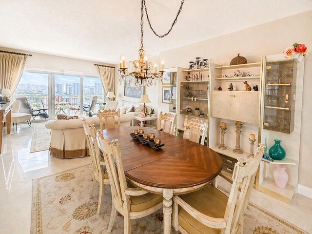 1985 S Ocean Drive Phc, Hallandale Beach, FL 33009