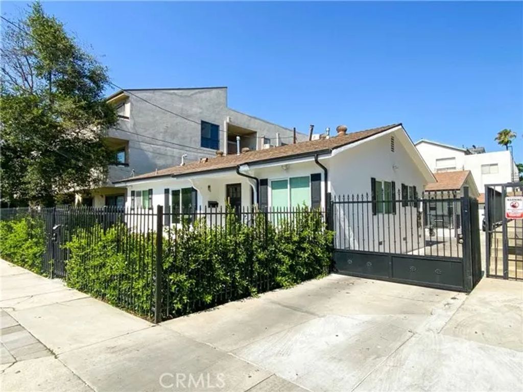 5238 Denny Avenue D, North Hollywood, CA 91601