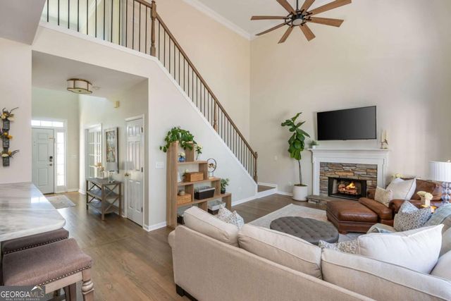 210 Glenhaven Way, Woodstock, GA 30188