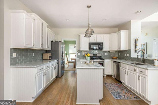 210 Glenhaven Way, Woodstock, GA 30188