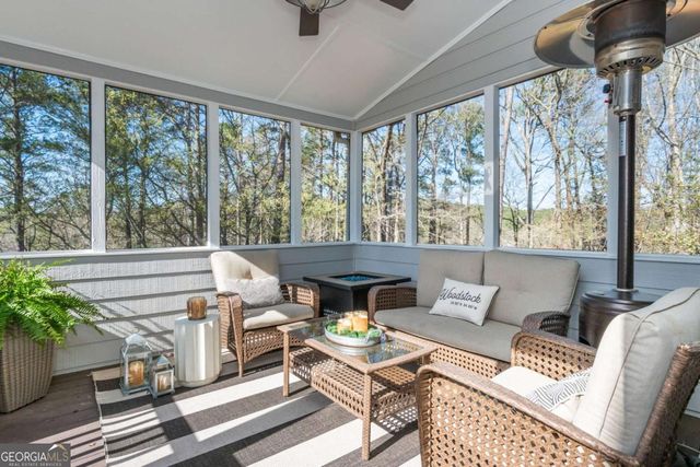 210 Glenhaven Way, Woodstock, GA 30188