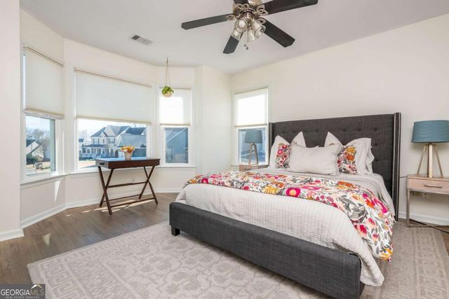 210 Glenhaven Way, Woodstock, GA 30188