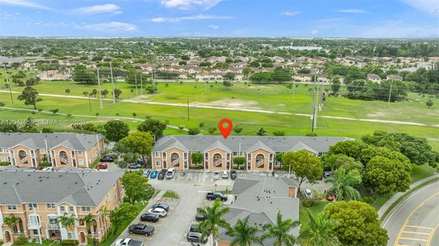 17820 NW 73rd Ave 103-1, Hialeah, FL 33015