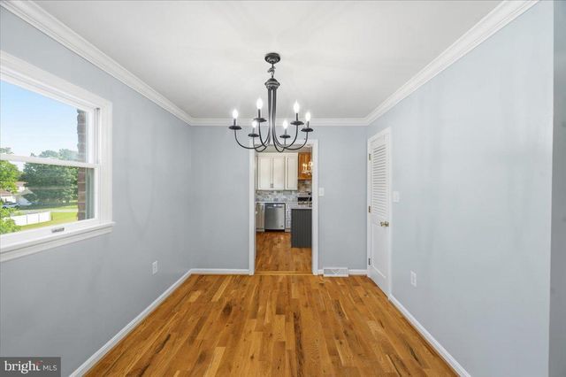 305 N RED HILL RD, Martinsburg, WV 25401